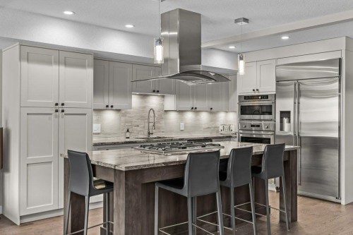 2-817 4Th Street, Canmore, AB - Indoor Photo Showing Kitchen With Upgraded Kitchen
