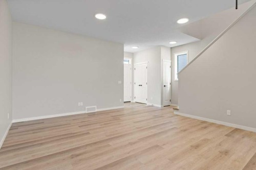 123 Montane Link Se, High River, AB - Indoor Photo Showing Other Room