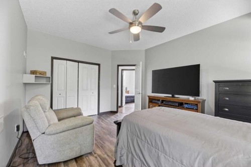 107 Westridge Place, Didsbury, AB - Indoor Photo Showing Bedroom