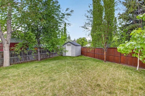 107 Westridge Place, Didsbury, AB - Outdoor With Backyard