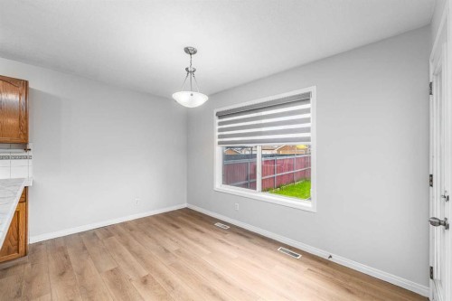 286 Martha'S Manor Ne, Calgary, AB 