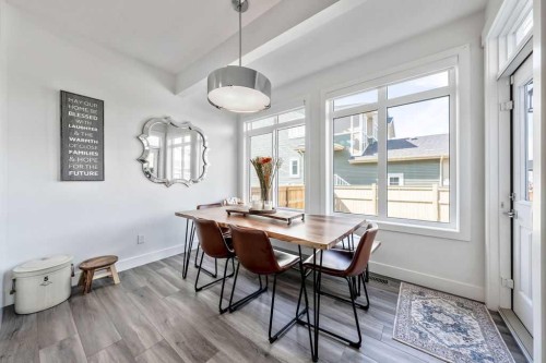 29 Sundown Close, Cochrane, AB - Indoor Photo Showing Dining Room