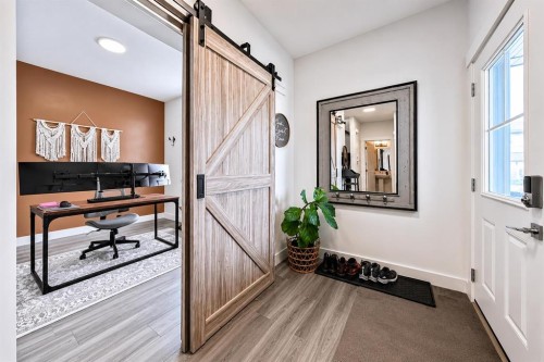 29 Sundown Close, Cochrane, AB - Indoor Photo Showing Other Room
