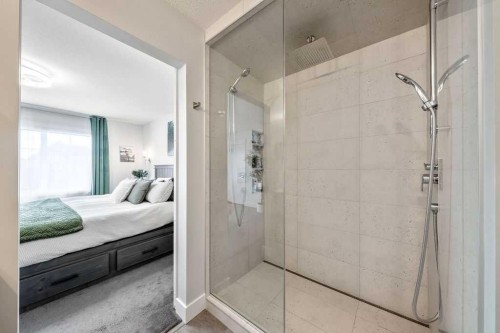 29 Sundown Close, Cochrane, AB - Indoor Photo Showing Bathroom