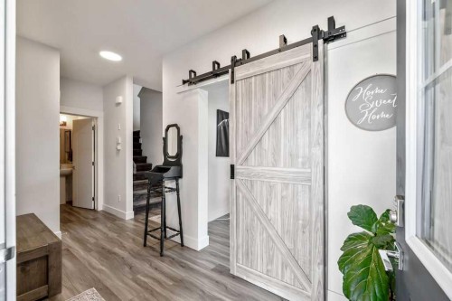 29 Sundown Close, Cochrane, AB - Indoor Photo Showing Other Room