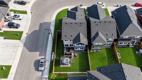 29 Sundown Close, Cochrane, AB - Outdoor