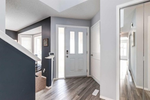 133 Sandpiper Circle Nw, Calgary, AB 
