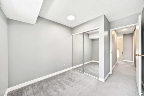 23-6915 Ranchview Drive Nw, Calgary, AB - Indoor Photo Showing Other Room