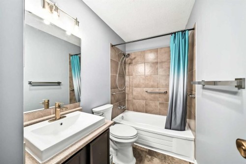 23-6915 Ranchview Drive Nw, Calgary, AB - Indoor Photo Showing Bathroom