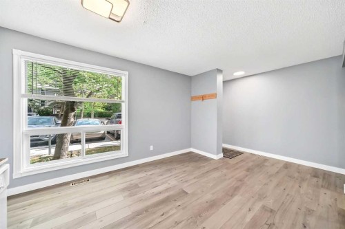 23-6915 Ranchview Drive Nw, Calgary, AB - Indoor Photo Showing Other Room