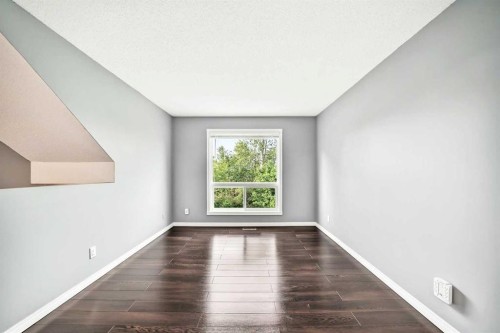 23-6915 Ranchview Drive Nw, Calgary, AB - Indoor Photo Showing Other Room