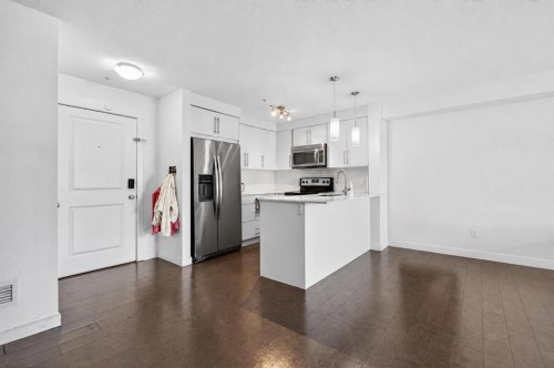 2303-302 Skyview Ranch Drive Ne, Calgary, AB - Indoor Photo Showing Kitchen With Stainless Steel Kitchen
