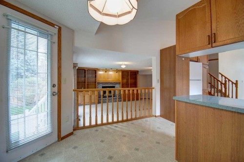 345 Sandringham Court Nw, Calgary, AB - Indoor Photo Showing Other Room