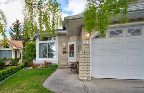 345 Sandringham Court Nw, Calgary, AB - Outdoor