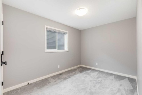 247 Hillcrest Heights Sw, Airdrie, AB - Indoor Photo Showing Other Room