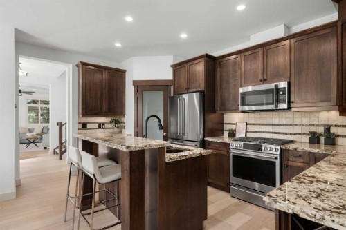 2341 6 Avenue Nw, Calgary, AB - Indoor Photo Showing Kitchen With Stainless Steel Kitchen With Upgraded Kitchen
