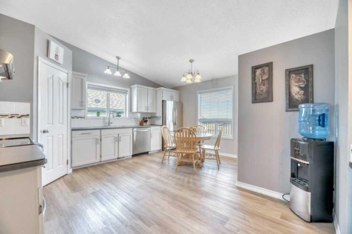 389 Strathford Crescent, Strathmore, AB - Indoor