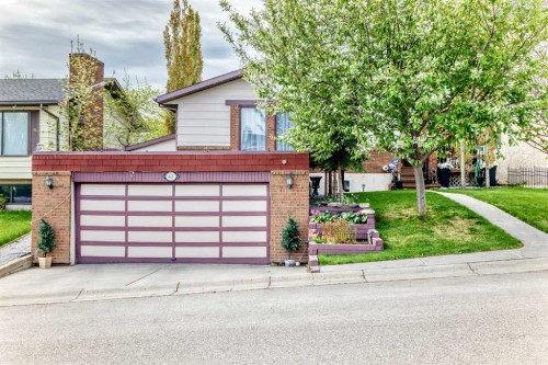 43 Beaconsfield Way Nw, Calgary, AB - Outdoor