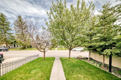 43 Beaconsfield Way Nw, Calgary, AB - Outdoor