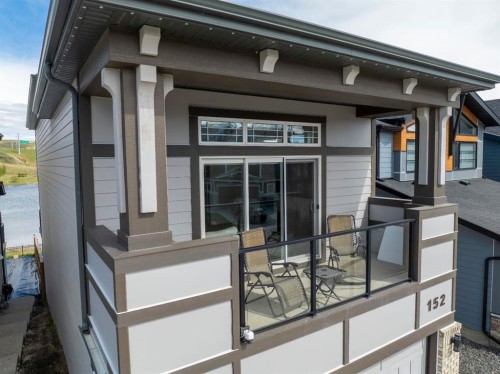 152 Cranbrook Gardens Se, Calgary, AB - Outdoor With Exterior