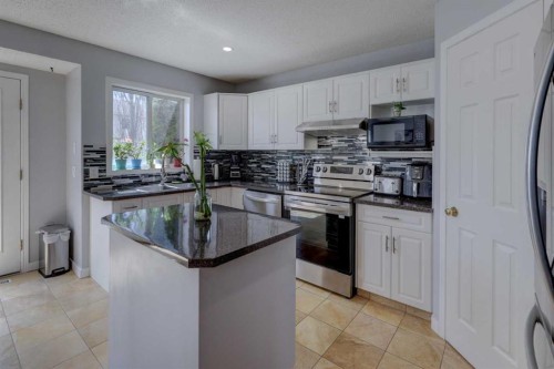 9982 Hidden Valley Drive Nw, Calgary, AB 