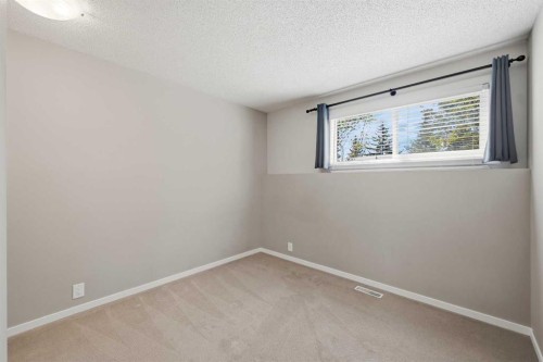 156 Templeview Place Ne, Calgary, AB - Indoor Photo Showing Other Room
