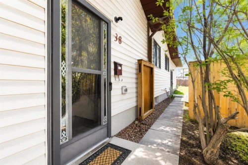 138 Dalhousie Road Nw, Calgary, AB - Outdoor With Exterior