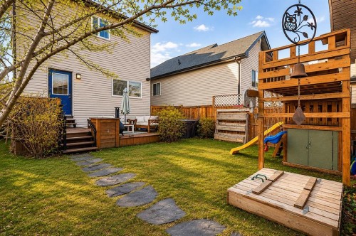 1065 Kingston Crescent Se, Airdrie, AB - Outdoor With Deck Patio Veranda With Exterior