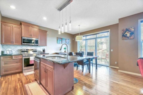 8 Sunset Square, Cochrane, AB - Indoor Photo Showing Kitchen