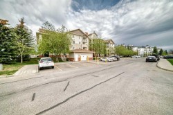 406-16 Country Village Bay NECalgary, AB T3K 5Y9