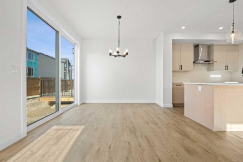 571 Buffaloberry Manor Se, Calgary, AB - Indoor Photo Showing Kitchen
