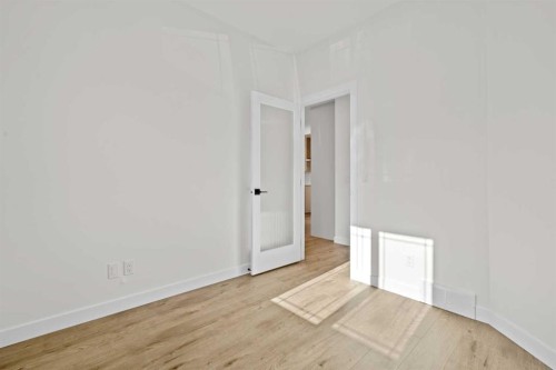571 Buffaloberry Manor Se, Calgary, AB - Indoor Photo Showing Other Room