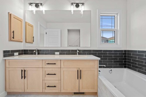 571 Buffaloberry Manor Se, Calgary, AB - Indoor Photo Showing Bathroom
