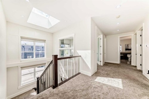 602 22 Avenue Ne, Calgary, AB - Indoor Photo Showing Other Room