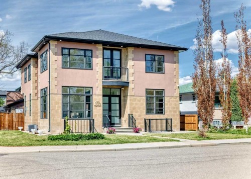 602 22 Avenue Ne, Calgary, AB - Outdoor With Facade