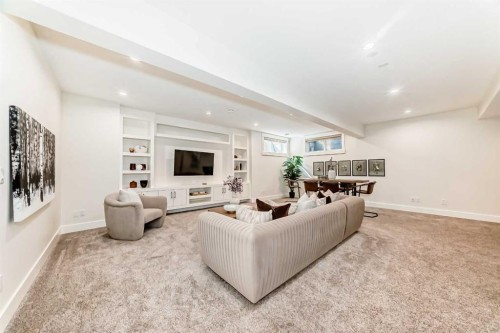 602 22 Avenue Ne, Calgary, AB - Indoor