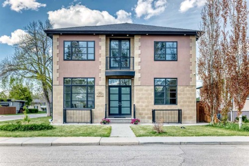 602 22 Avenue Ne, Calgary, AB - Outdoor With Facade