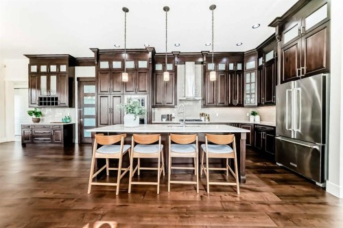 602 22 Avenue Ne, Calgary, AB - Indoor Photo Showing Other Room