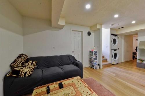 125 Costa Mesa Close Ne, Calgary, AB - Indoor