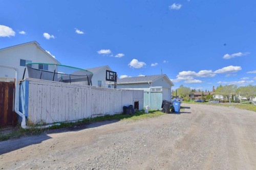 125 Costa Mesa Close Ne, Calgary, AB - Outdoor