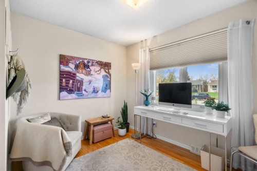 10220 Maple Grove Place Se, Calgary, AB - Indoor