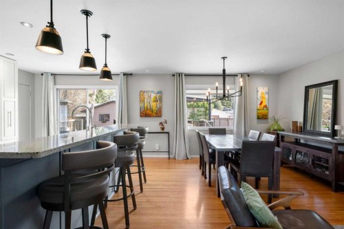 10220 Maple Grove Place Se, Calgary, AB - Indoor Photo Showing Dining Room