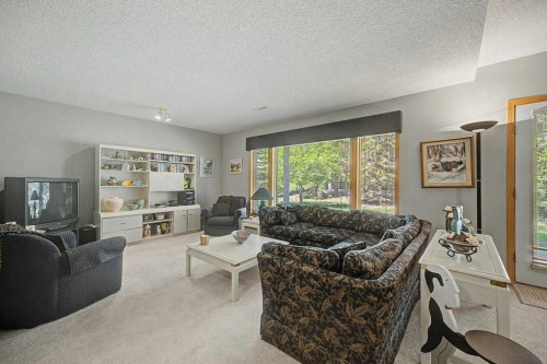 18 Prominence View Sw, Calgary, AB - Indoor Photo Showing Living Room