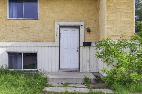 855 Whitehill Way Ne, Calgary, AB - Outdoor With Exterior