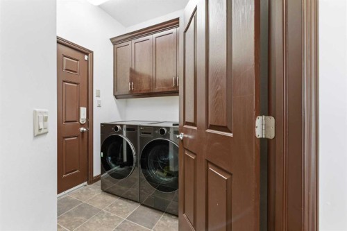 225 Panamount Road, Calgary, AB - Indoor Photo Showing Laundry Room