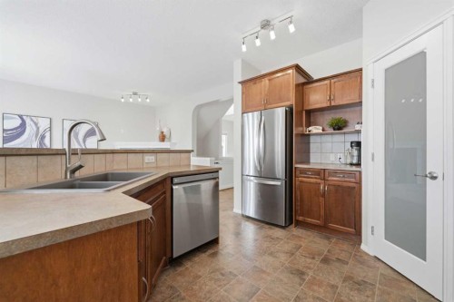 142 Bridlerange Place Sw, Calgary, AB 