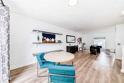 3240 Dovercliffe Road Se, Calgary, AB - Indoor