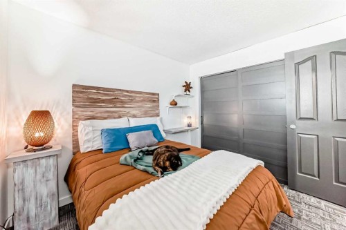 3240 Dovercliffe Road Se, Calgary, AB - Indoor Photo Showing Bedroom
