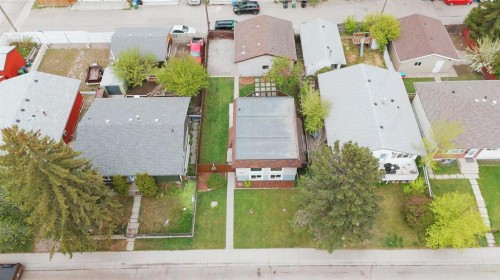 3240 Dovercliffe Road Se, Calgary, AB - Outdoor