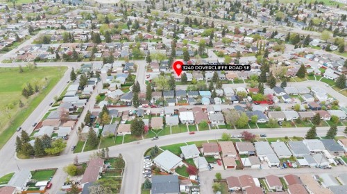 3240 Dovercliffe Road Se, Calgary, AB -  With View